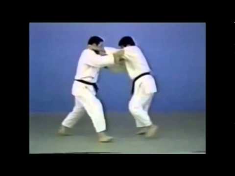 Judo techniek -  Koshi-waza
